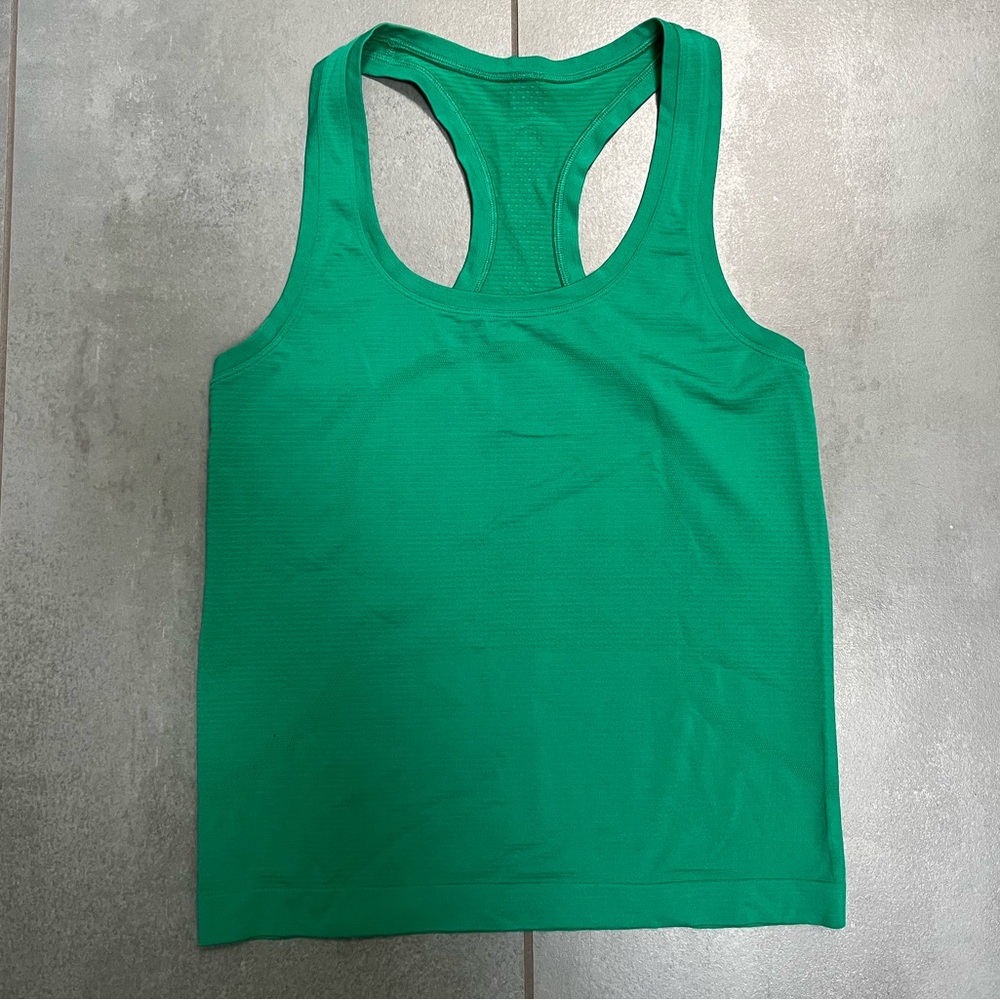 NWOT Lululemon swiftly tech tank race length